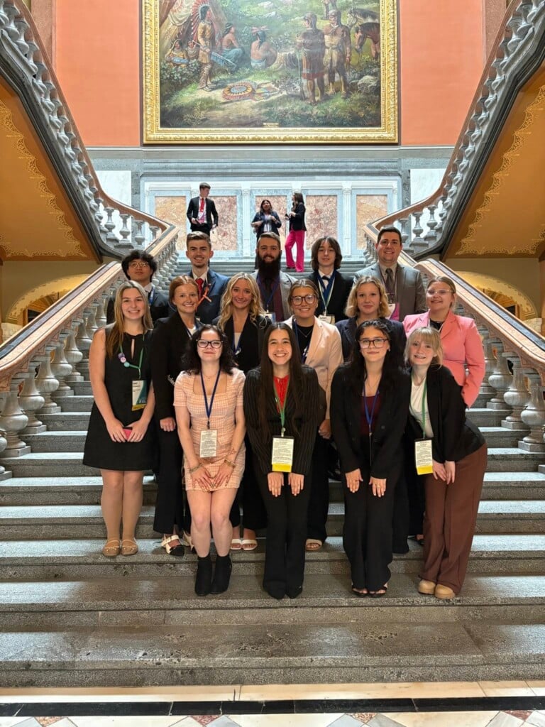 657317134 122187258254477459 8282375292421600572 N