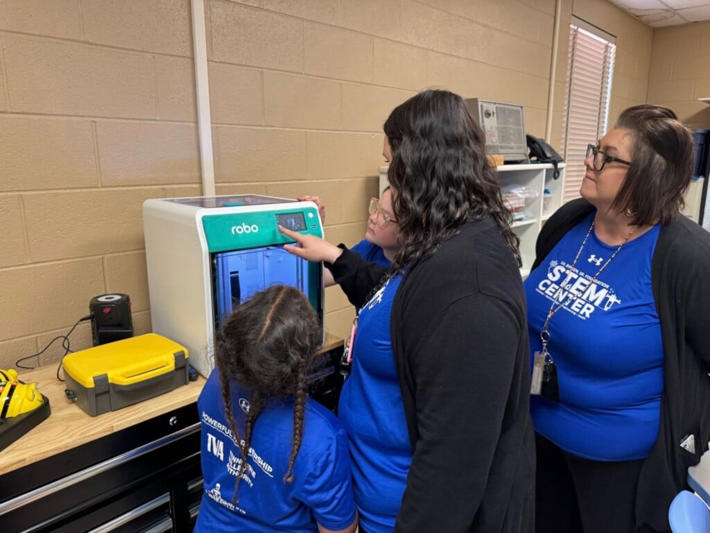 678379437 1578006587663769 8115895581796677932 N