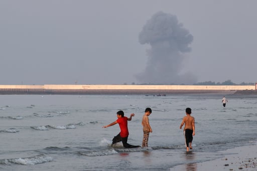 Trump Backs Away From Plans To Charge Fees In The Strait Of Hormuz As Attacks Intensify
