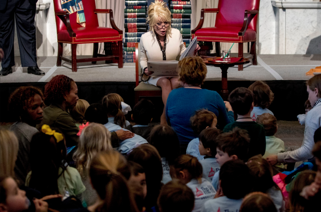 dolly- ANDREW HARNIK/ AP NEWS