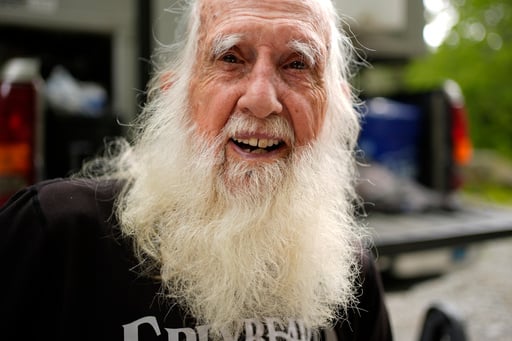 At 91, Dale ‘grey Beard’ Sanders Reclaims Record As Oldest Hiker To Complete The Appalachian Trail