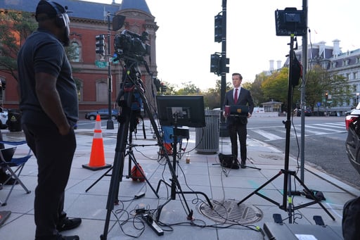 Cnn, Ms Now, Politico Sue Over Denied White House Access, Citing First Amendment