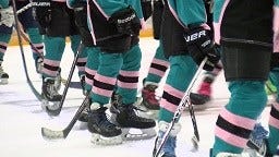 Lincoln's only all girl hockey team making strides