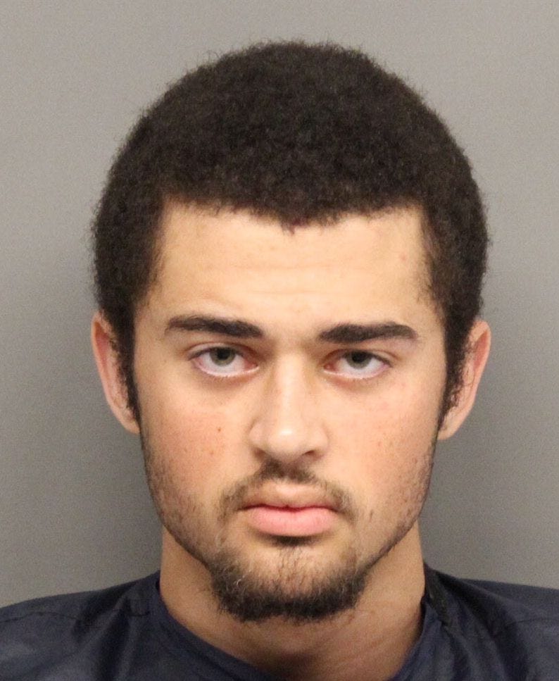 Lincoln man arrested after confronting officers