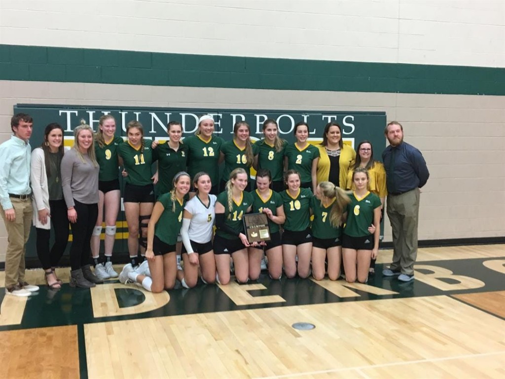 Pius X volleyball wins district title, clinches state tournament