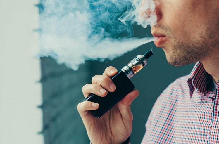 Lincoln e cig ban goes into effect Wednesday