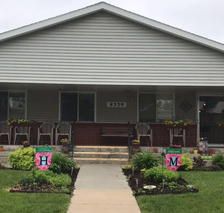 Havelock Manor seeking volunteers to decorate residents' windows