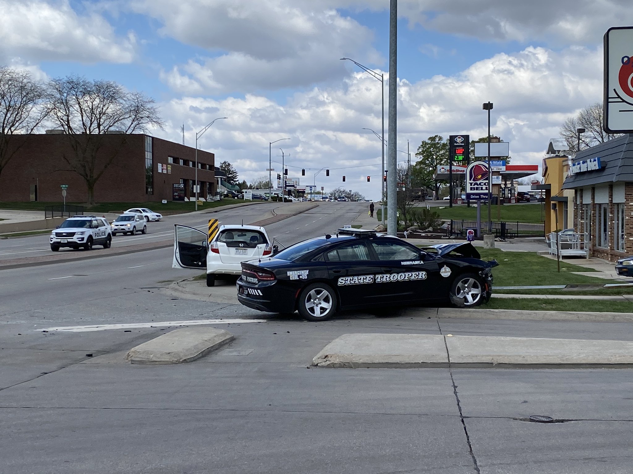 UPDATE 2 people, including state trooper, hospitalized after O Street