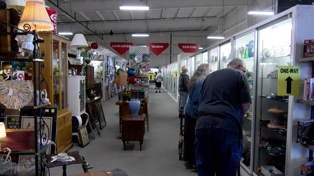 The Aardvark Antique Mall adapts after restrictions lessen in Lincoln