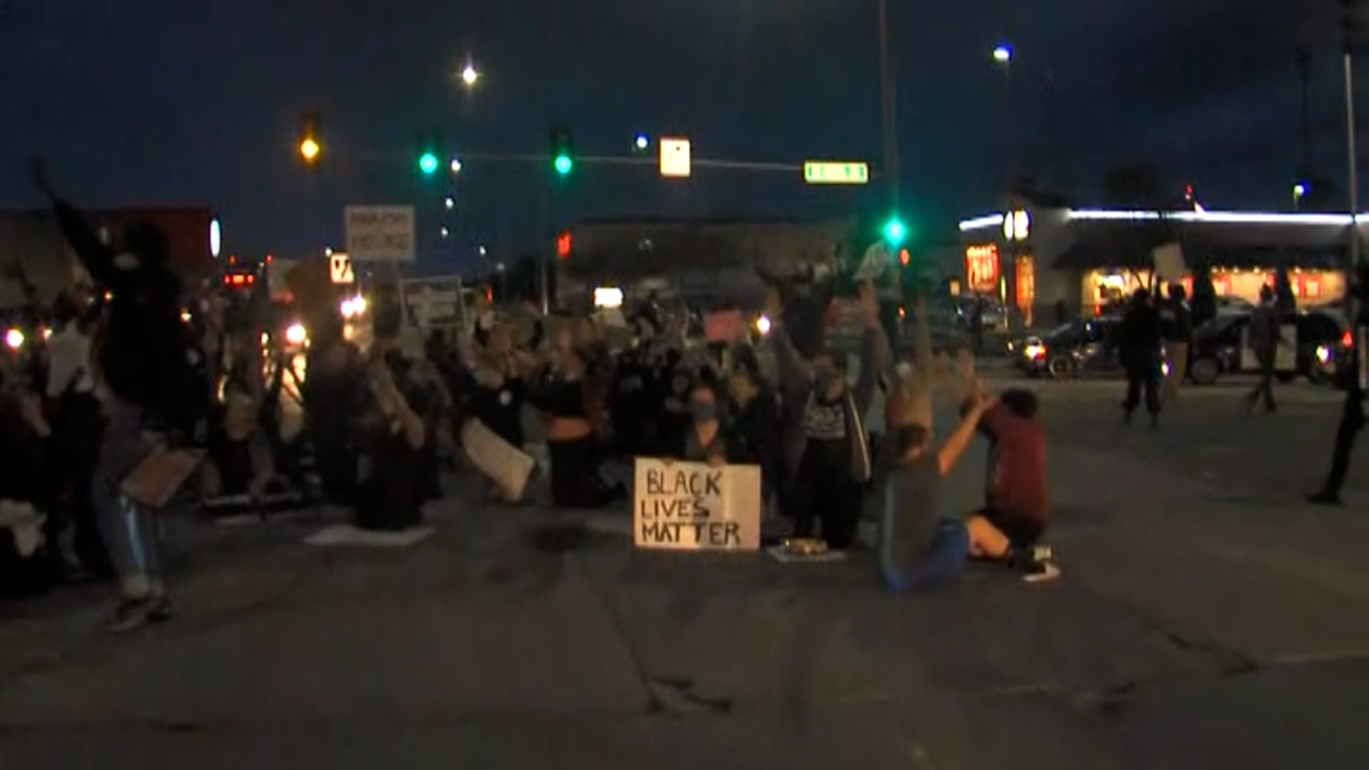 MAYOR: No curfew Tuesday night for Lincoln