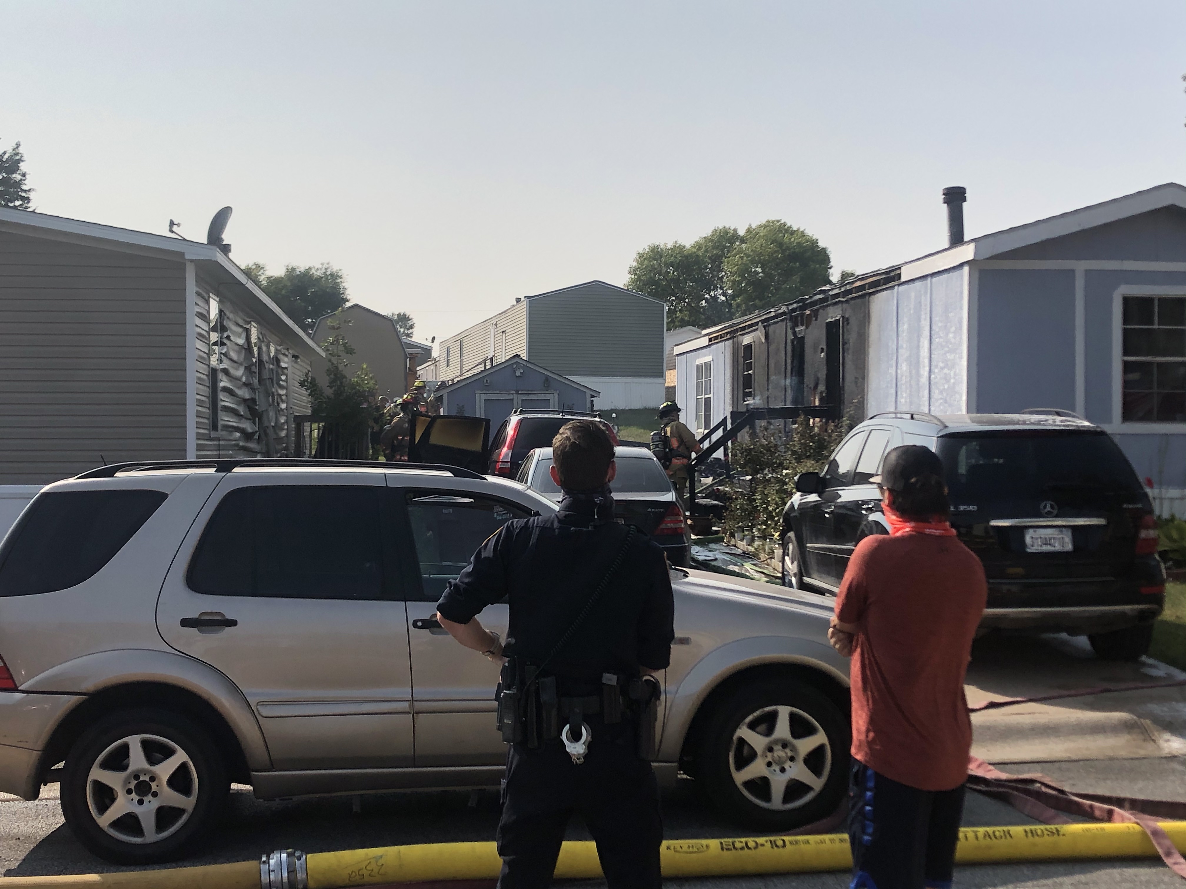 Crews respond to trailer fire in north Lincoln