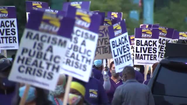 Univ. Of Illinois Hospital Nurses Go On Strike