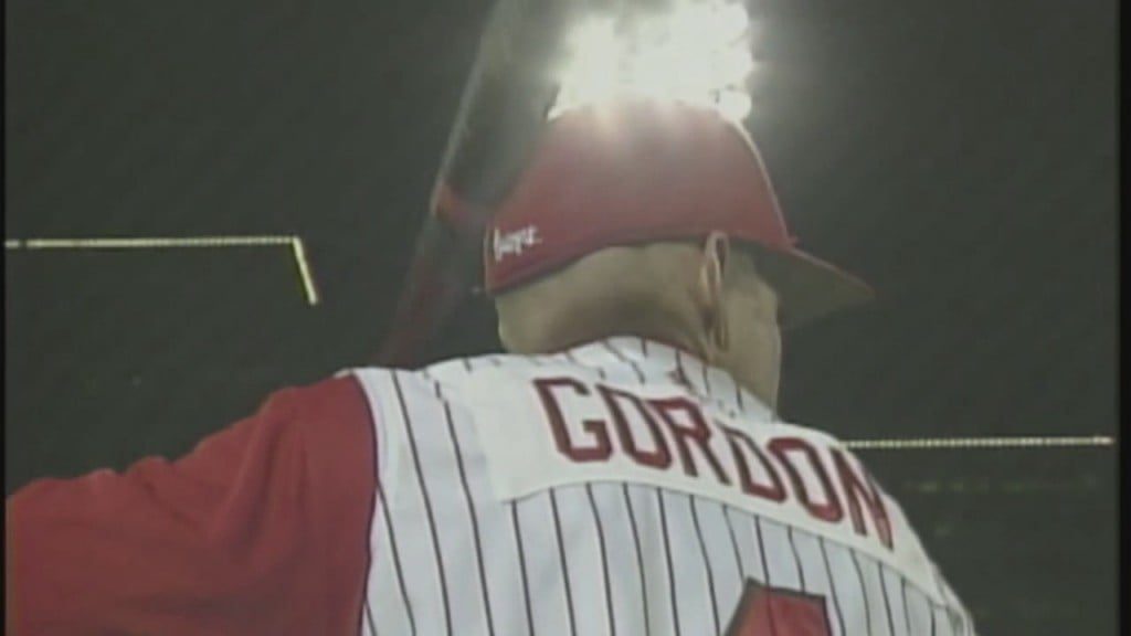 Alex Gordon inducted into Nebraska Baseball HOF