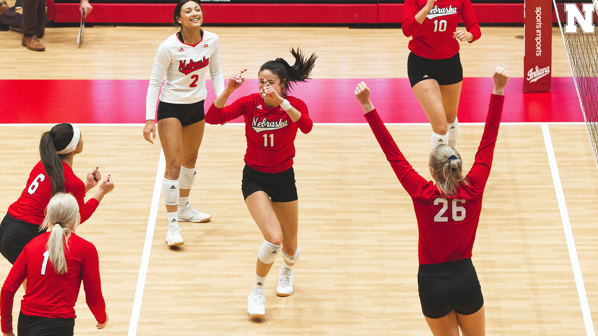 Husker Volleyball Sweeps Indiana To Open Season