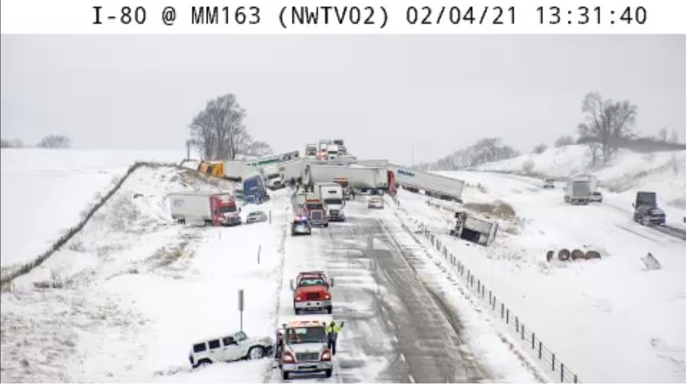 NEW VIDEO Inside the massive Iowa I80 pileup, 40 vehicles involved