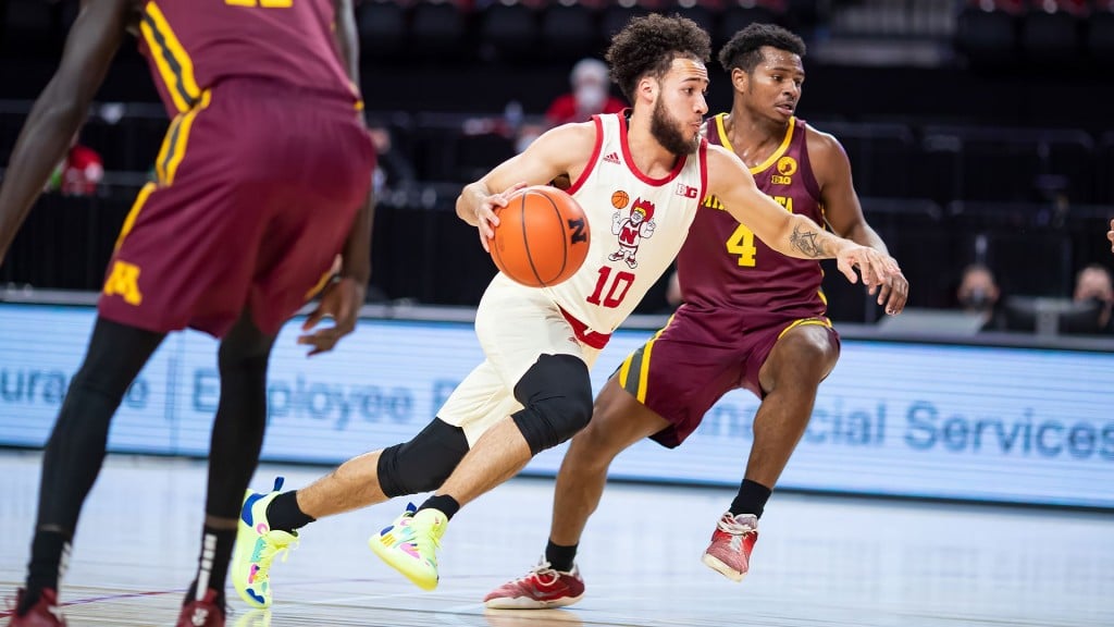 Mbb Vs Minnesota Sb 0178