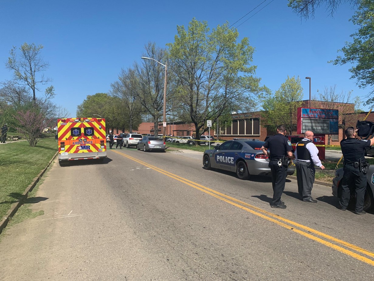 DEVELOPING 1 dead, 1 detained in Tennessee school shooting