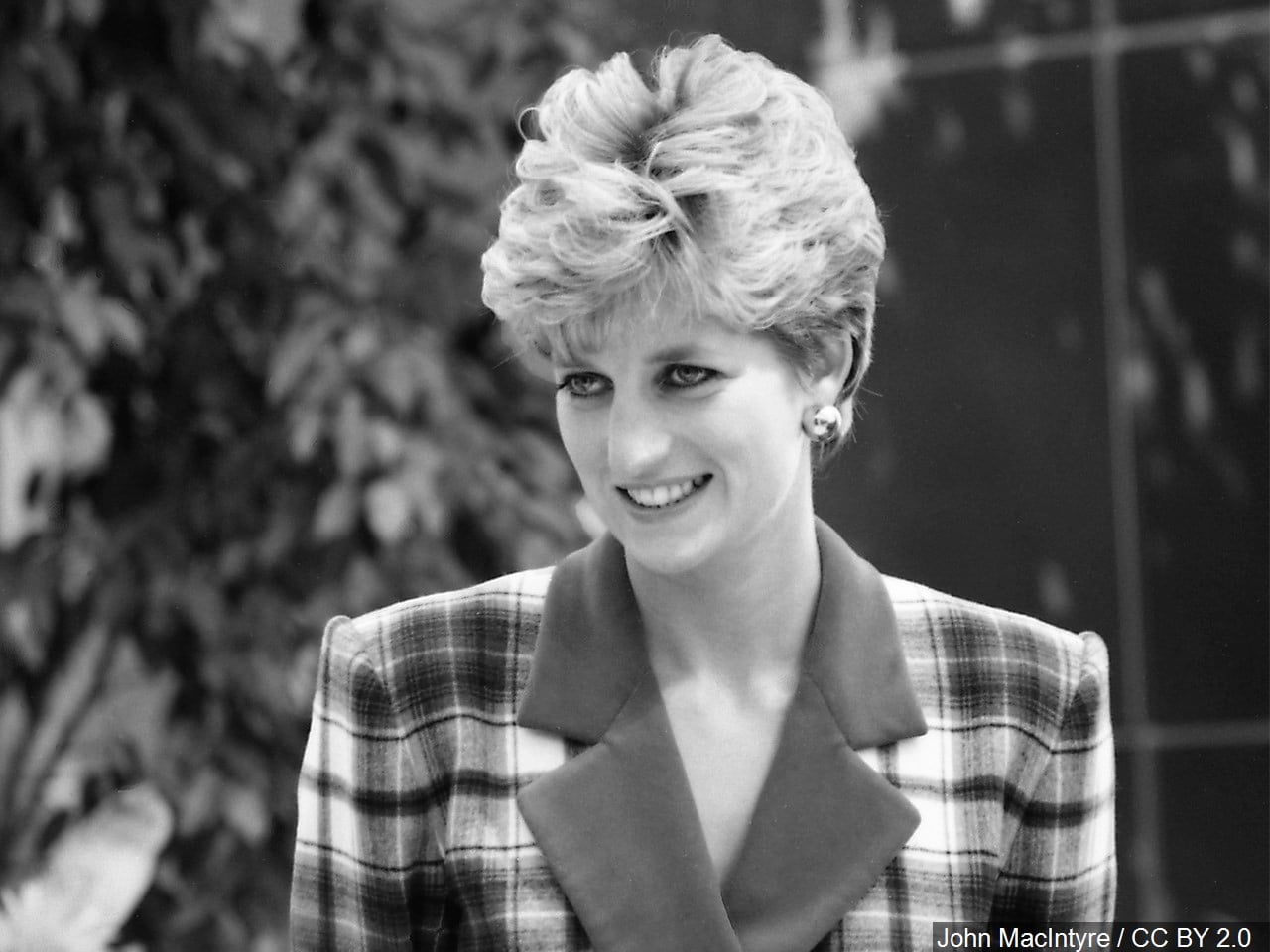 BBC journalist found to have 'deceived' Princess Diana - Vimarsana News