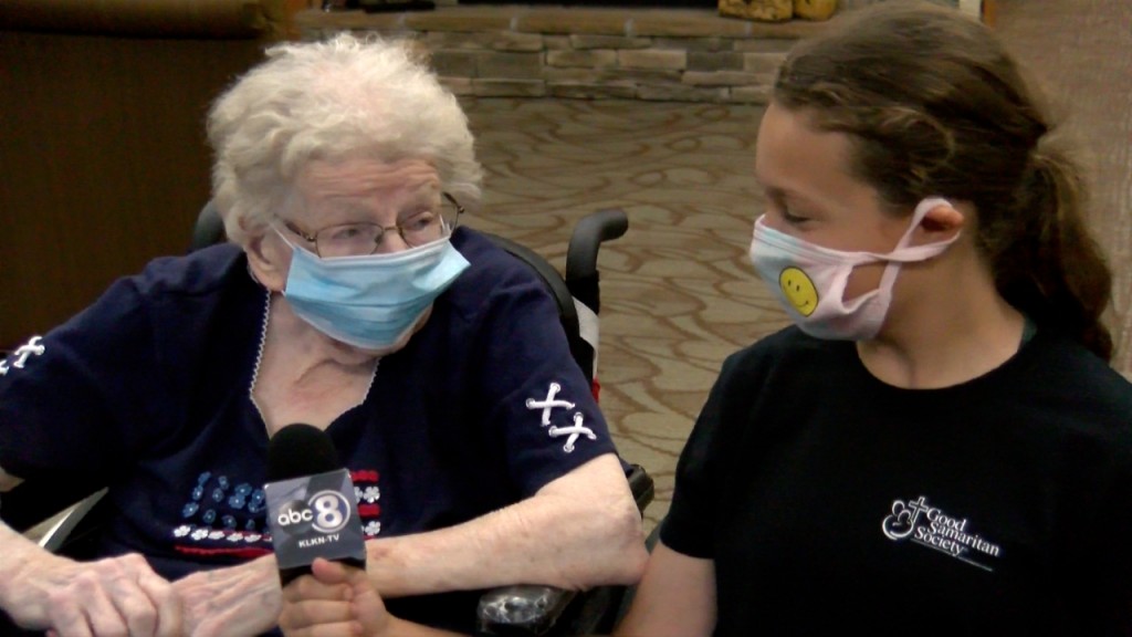 VIDEO A Beatrice girl continues to volunteer at local nursing home