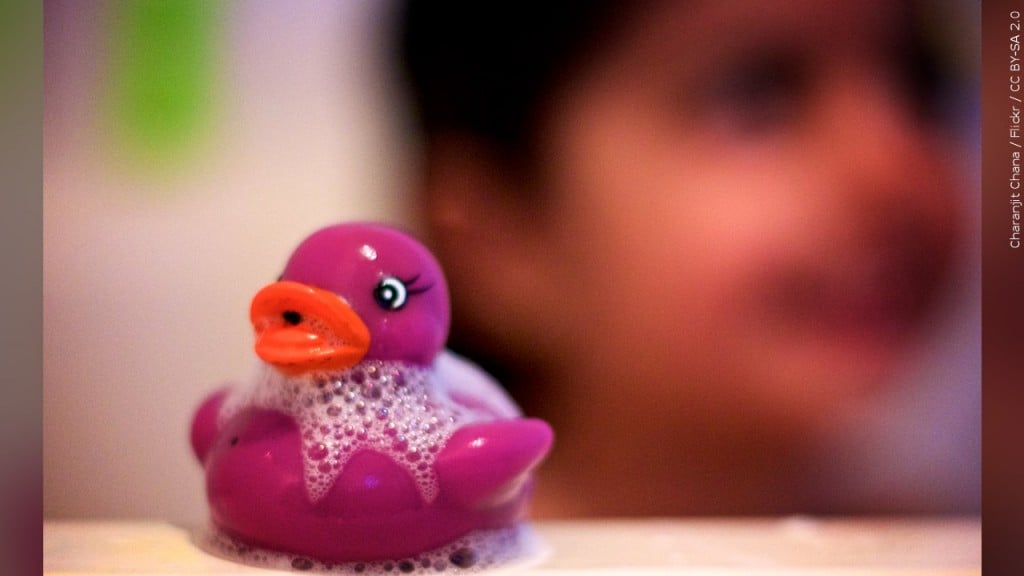 The Great Bath Debate: How Often Should Your Kids Bathe?