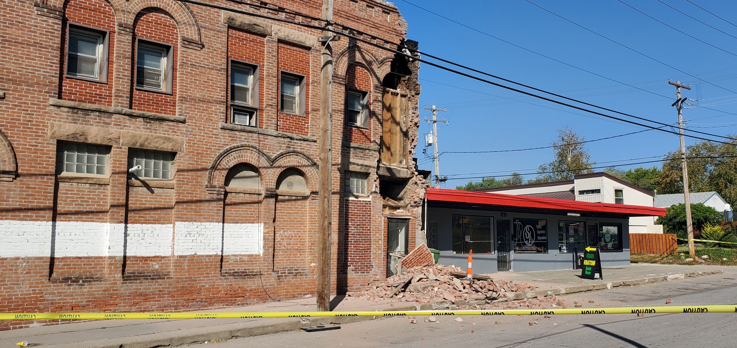 Building collapses in north Lincoln