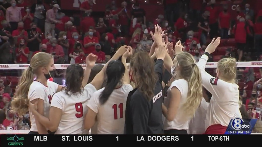 No. 10 Nebraska Volleyball Prepping For Road Match With No. 13 Penn State