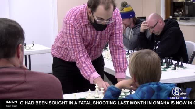 Lincoln Chess Expert Shows Off Skills