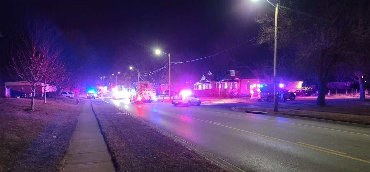 Lincoln crews battle fire in dangerously cold temps