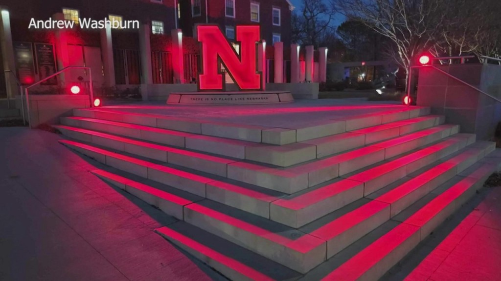 Unl's Day Of Giving Is Back: Glow Big Red 2022