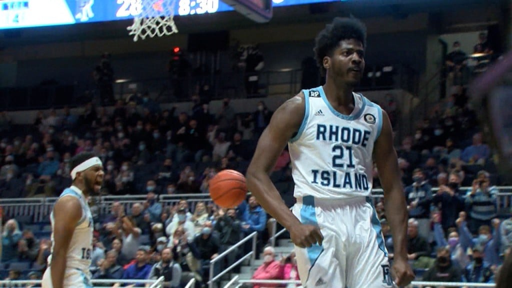 Uri Upsets First Place Davidson, Snaps Six Game Losing Streak