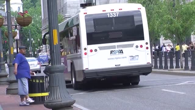Union Calls On Ripta To Improve Protection After Passenger Threatens Bus Driver With Weapon