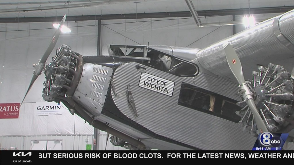 Vintage Aircraft Visits Lincoln