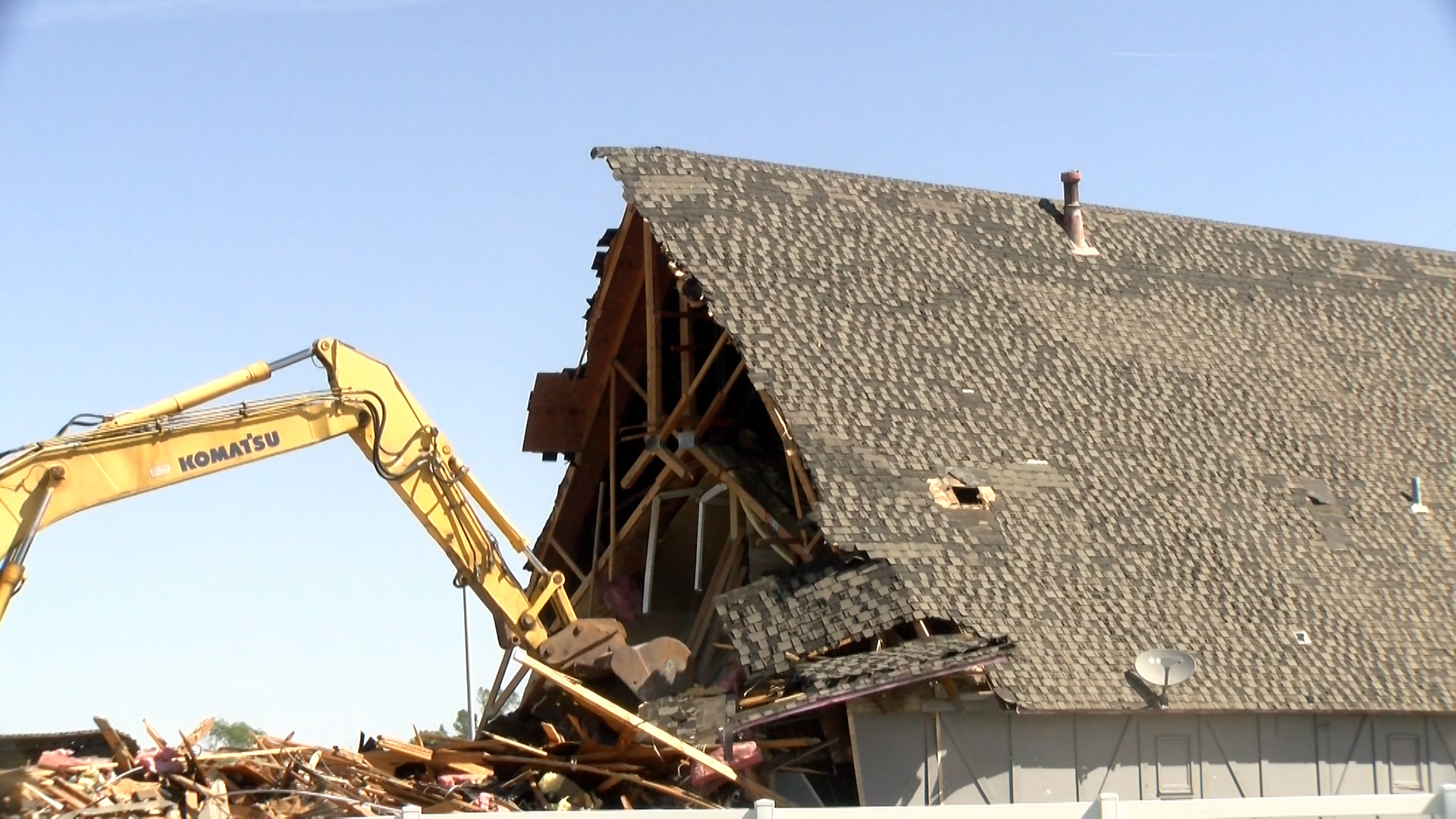 Shakers Gentlemen's Club demolished in Waverly