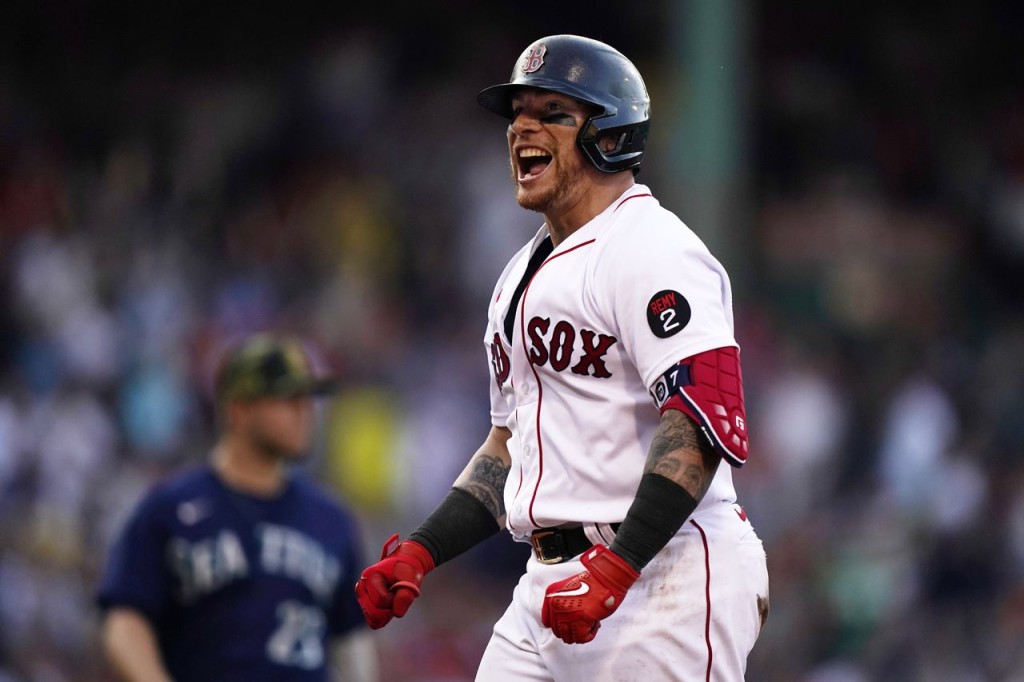 Red Sox Trade Christian Vazquez To Astros For Two Prospects