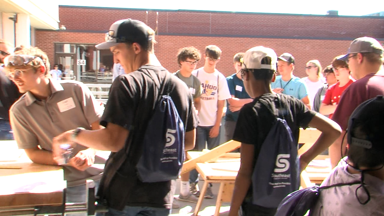 Southeast Community College hosts construction career day