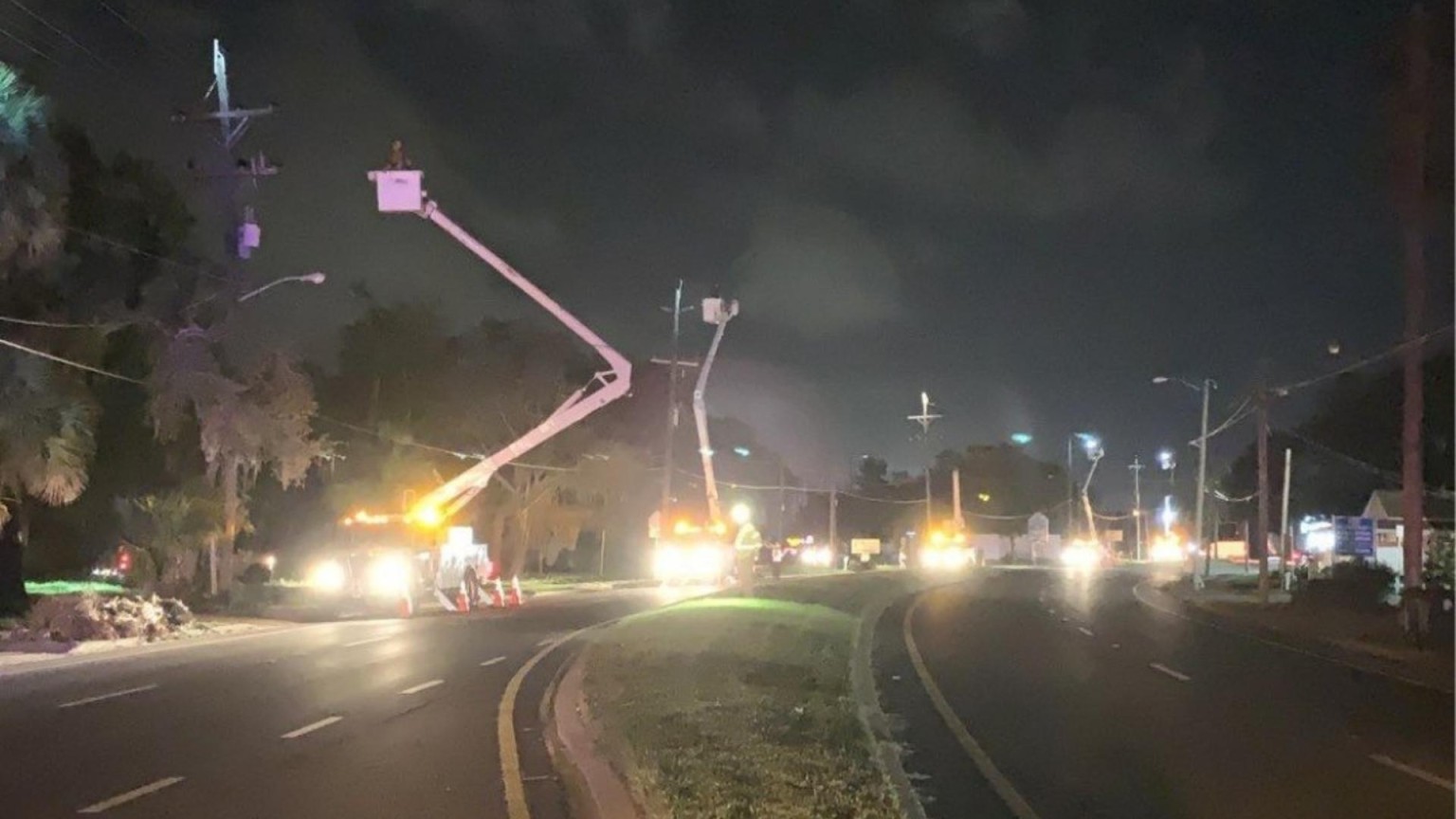 Lincoln Electric System continues to help Floridians impacted by Hurricane Ian