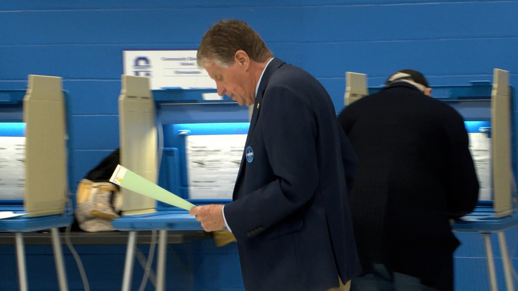 Polls Open On Election Day; Rhode Islanders, Candidates Set Out To Cast Ballots