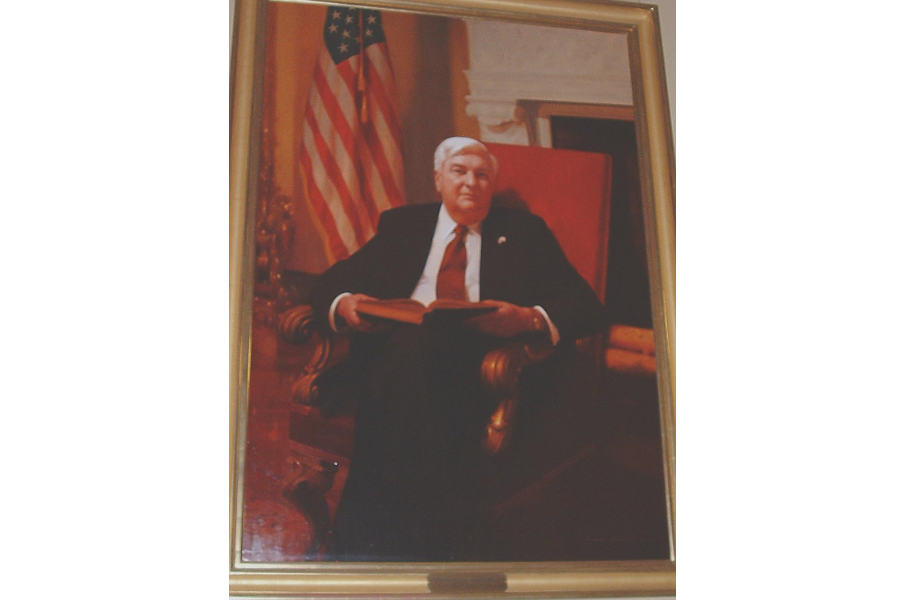 Rhode Islanders Pay Tribute To Former Gov. Lincoln Almond
