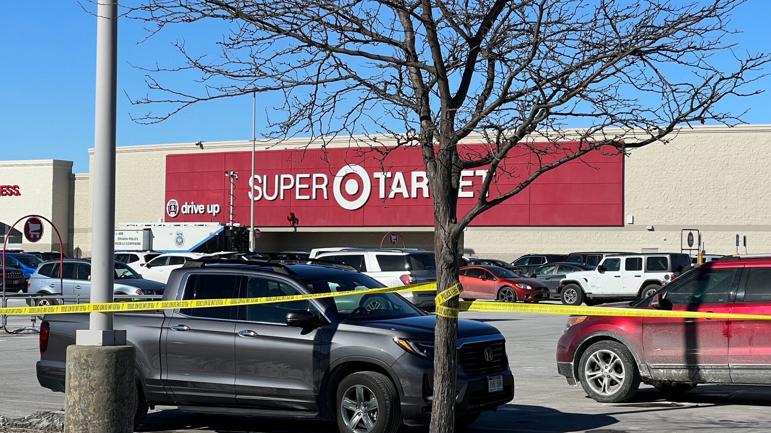Gunman killed at Target in West Omaha, police say