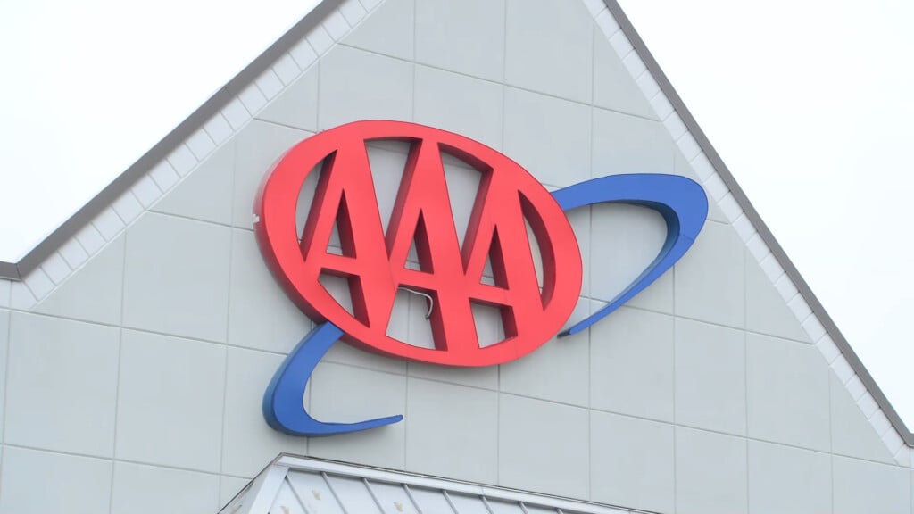 Aaa Warns Of Thieves Hacking Key Fobs, Stealing Cars