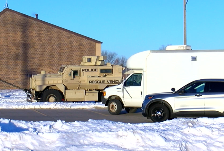 UPDATE Standoff in Grand Island ends peacefully