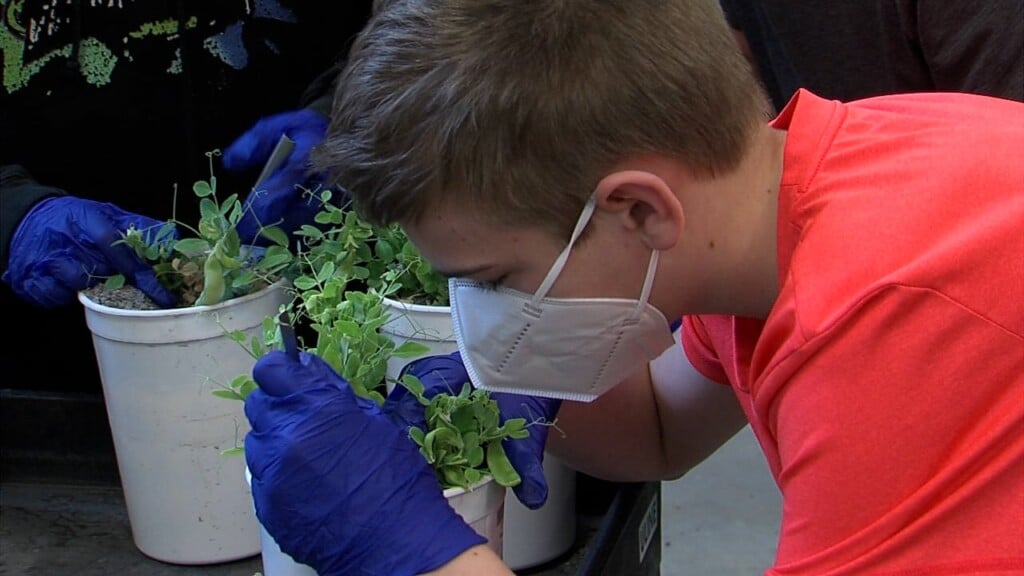 Dawes Middle School Students Plant The Moon