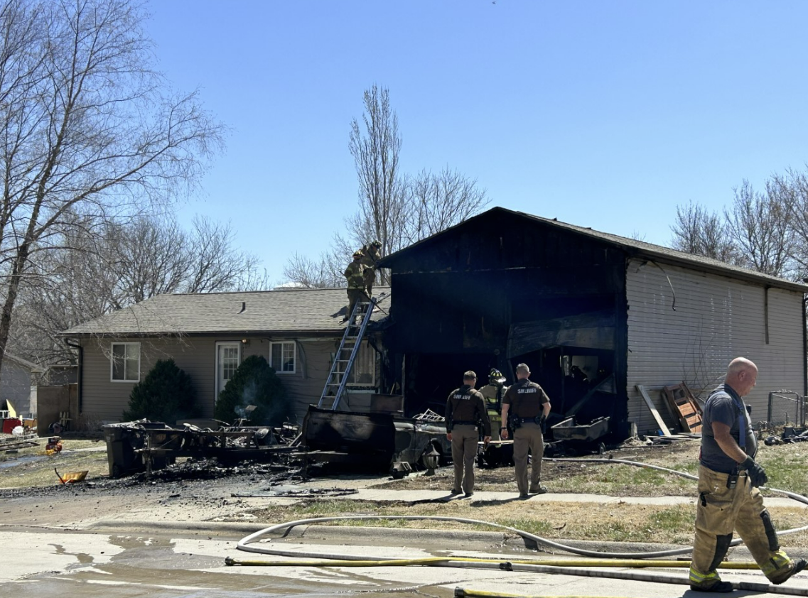 Fire destroys garage and trailer in Southeast Lincoln