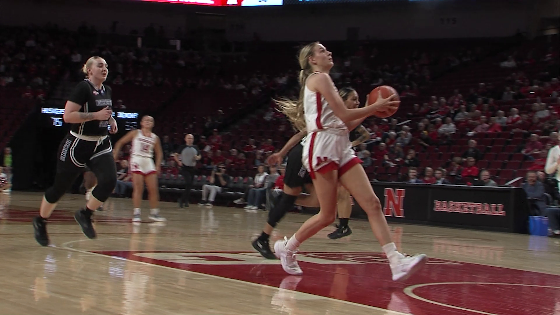 Nebraska women's basketball defeats Wisconsin on the road