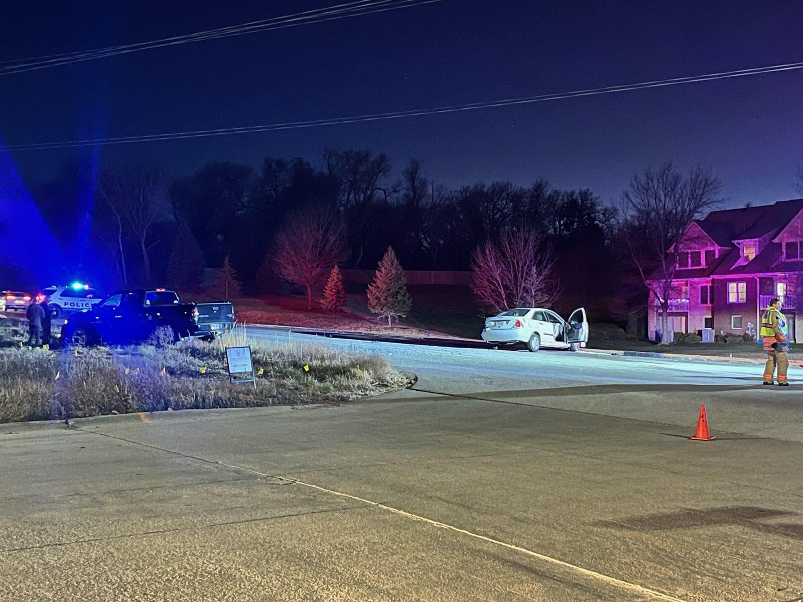 Four people injured in southeast Lincoln crash