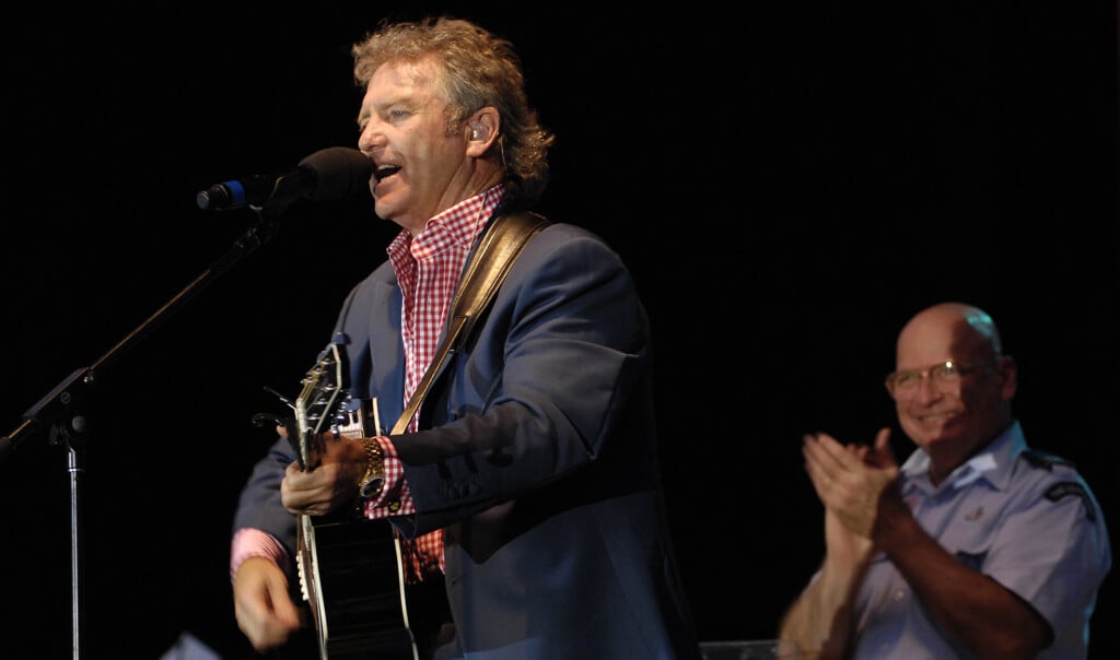 Larry Gatlin