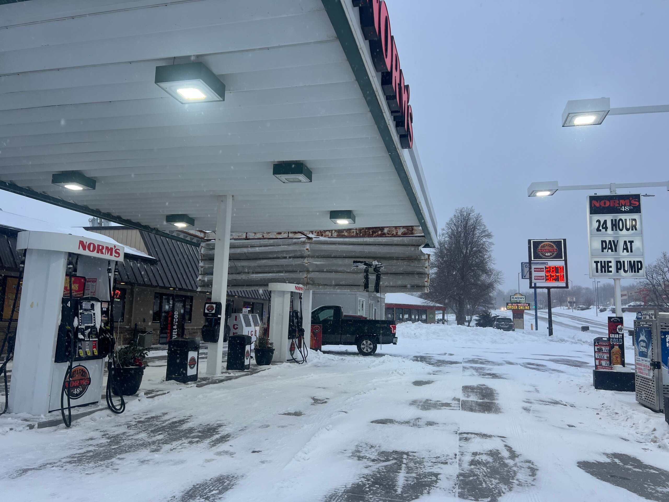 Snow in Lincoln causes awning at Norm's on 48th to collapse