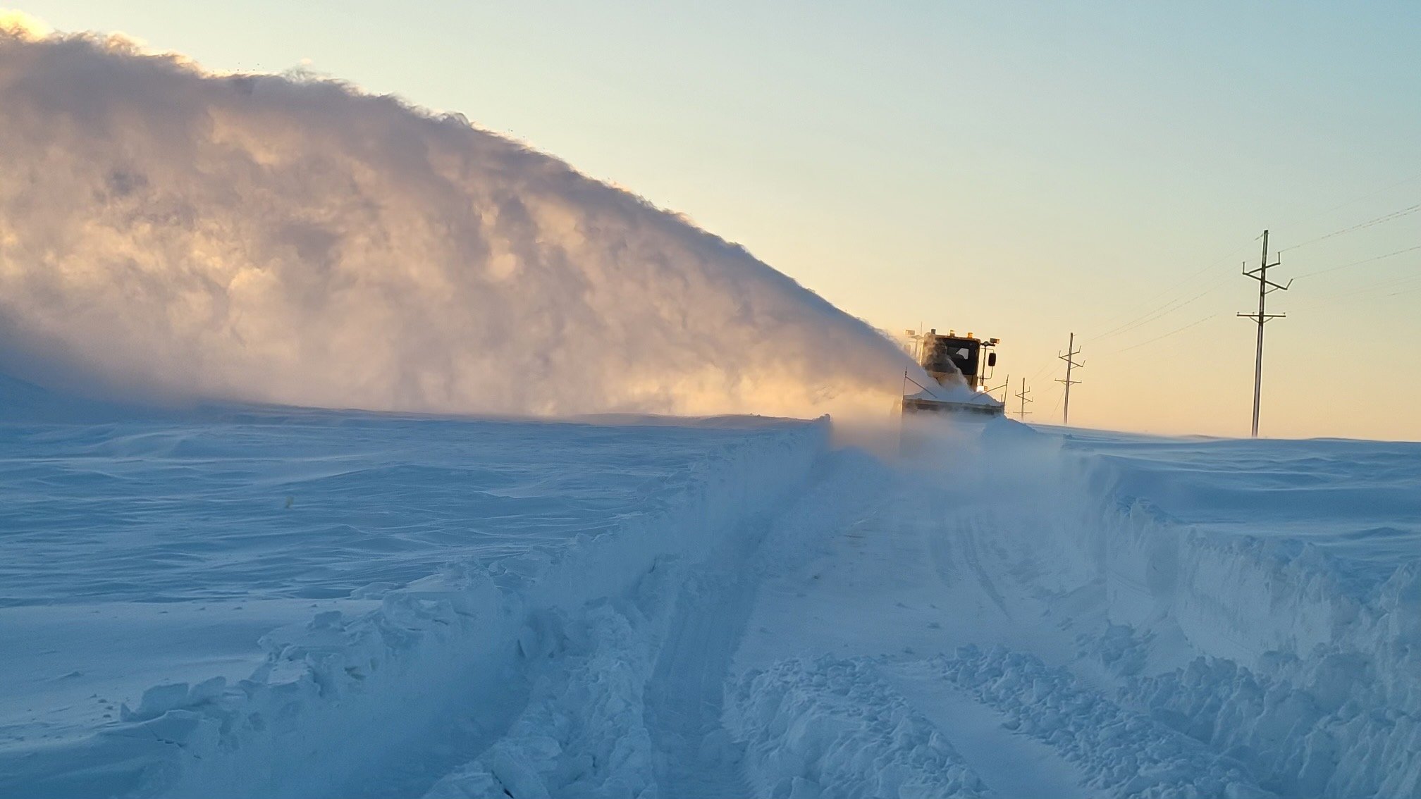 South Dakota sending crews to help clear snow from Nebraska roads