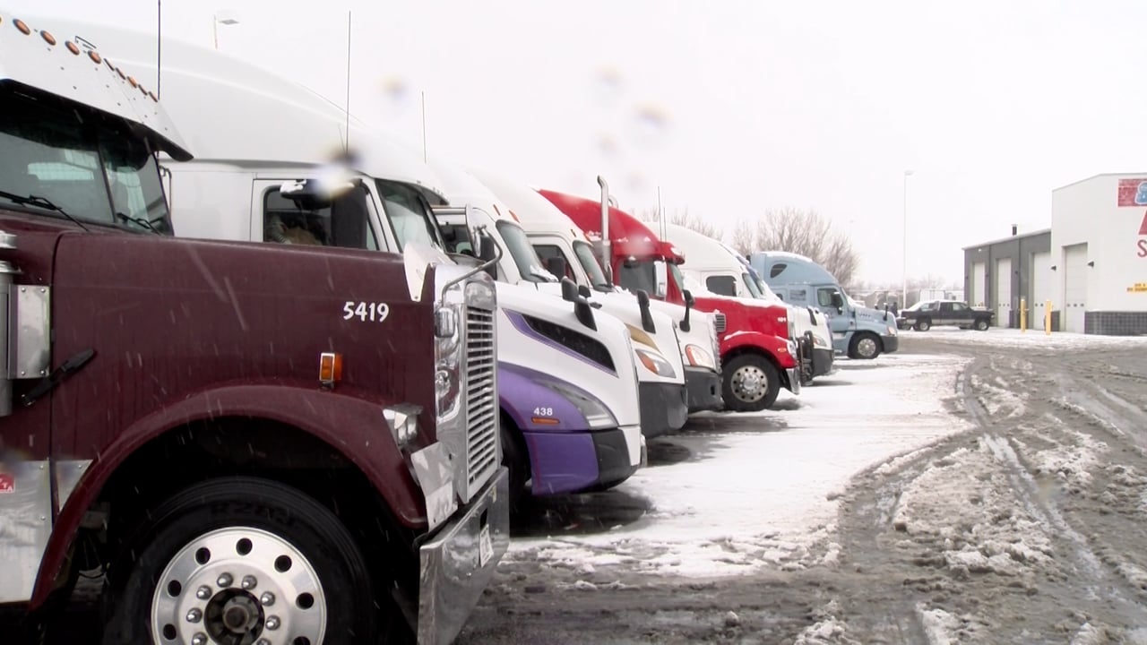 Semi drivers fill Lincoln truck stop to avoid ‘idiots’ on road during snowstorm