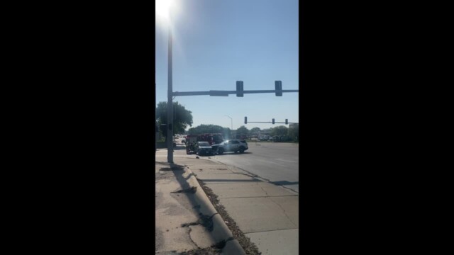 One person injured in crash with Lincoln Police cruiser